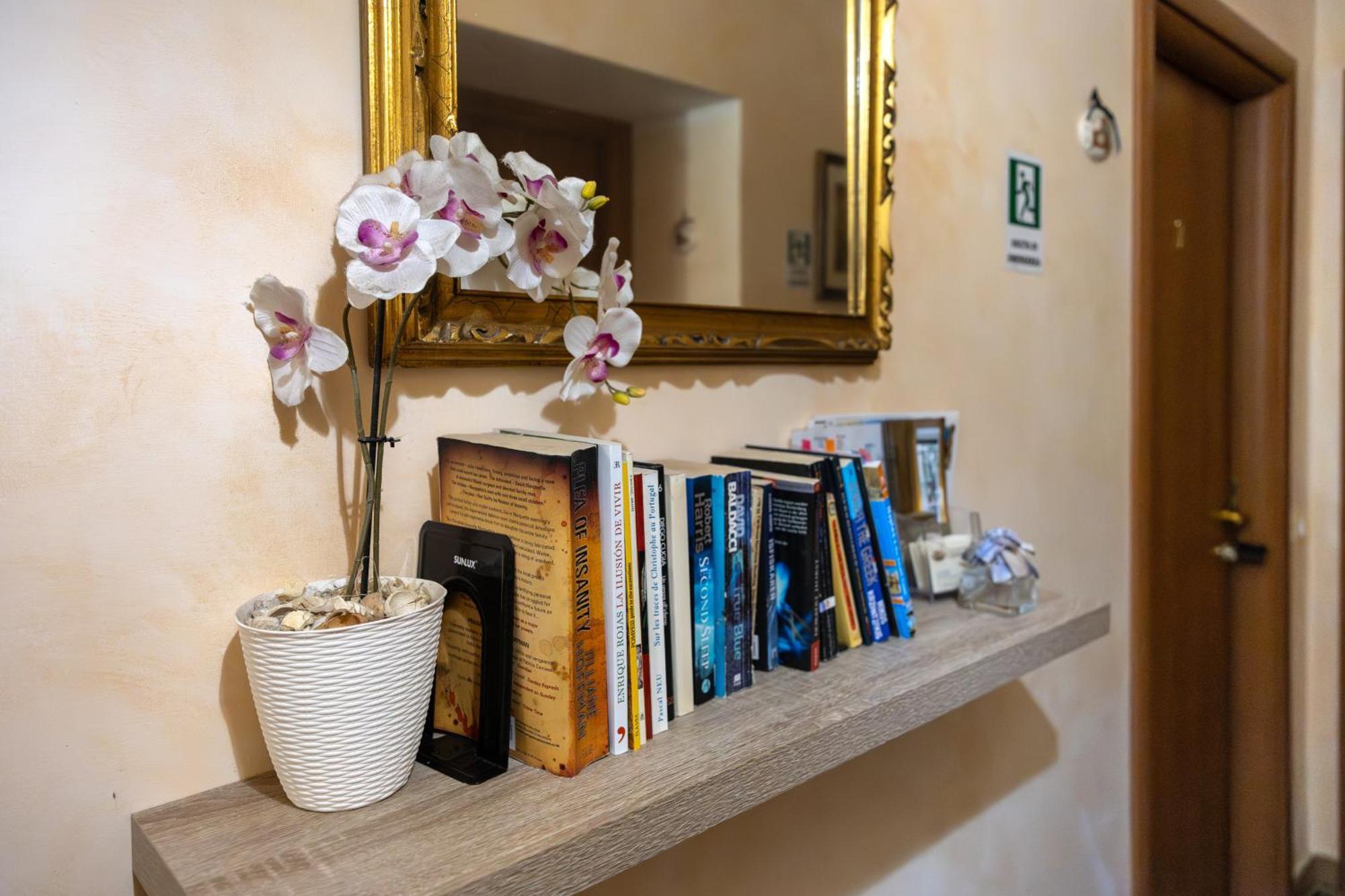 Casa Lollobrigida Bed & Breakfast Ciampino Exterior photo